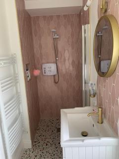 Toms Cottage - Longford - 4