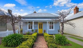 Wild Cherry on Wishart - Port Fairy - 9