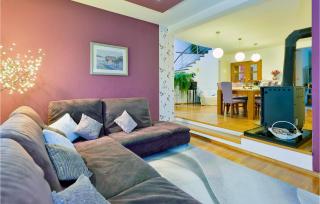 Amazing Apartment In Turcin With Sauna - 6