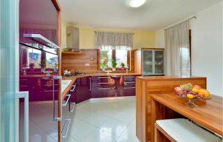 Amazing Apartment In Turcin With Sauna - Črnec Biškupečki - 2