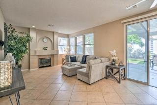 A Beautiful House with Hot Tub, Grill & Games! - Las Vegas - 7