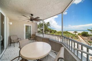 Gullwing Beach Front Resort - 5