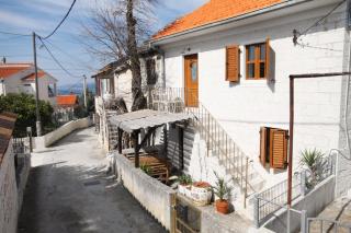 Holiday house with WiFi Okrug Gornji, Ciovo - 5253 - 0