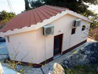 Apartments by the sea Zavode, Omis - 5252 - 8