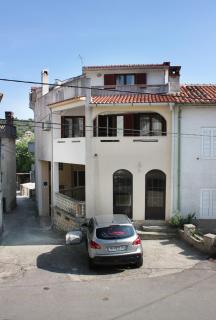Apartments and rooms with parking space Vrbnik, Krk - 5302 - Vrbnik - 0