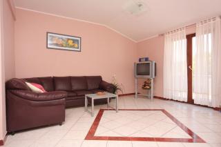 Apartments and rooms with parking space Vrbnik, Krk - 5302 - Vrbnik - 2