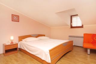 Apartments and rooms with parking space Vrbnik, Krk - 5302 - Vrbnik - 1