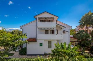 Apartments with a parking space Vantacici, Krk - 5313 - 9