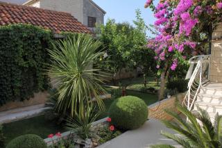 Apartments with parking space Supetar, Brac - 5385 - 3