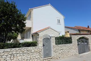 Apartments with parking space Supetar, Brac - 5385 - 8