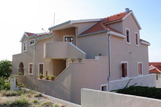 Apartments with parking space Postira, Brac - 5617 - 8