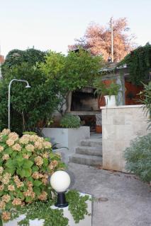 Apartments with a parking space Postira, Brac - 5617 - Postira - 2