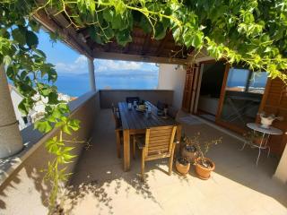 Apartments with parking space Postira, Brac - 5617 - 0