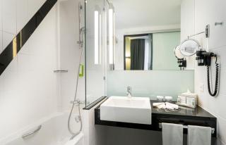 Holiday Inn Zürich Messe by IHG - Zurich - 2