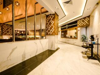 White Diamond Hotel Sari - 1