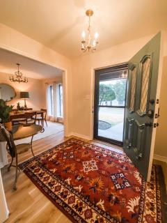 Highland Village, TX. Charming mid-century ranch. - - 7