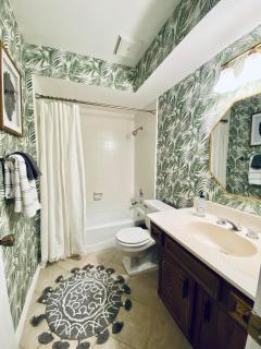 Highland Village, TX. Charming mid-century ranch. - - 2