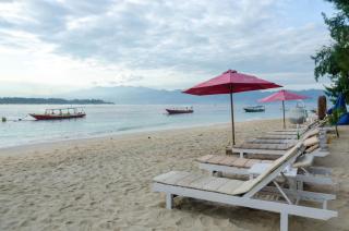 Warna Beach Hotel - Gili Trawangan - 0