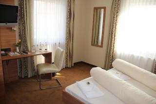 Hotel Gasthof Groß - Bergkirchen - 5