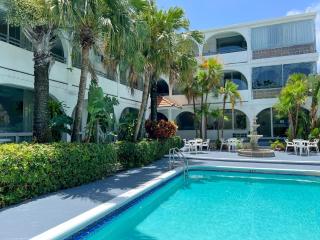 Tropi Rock - Fort Lauderdale - 8
