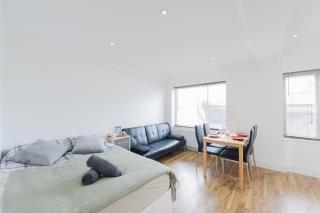 City Sparrow Apartments 5 - 7