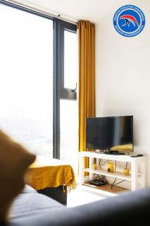 60 PERCENT OFF FOR LONG STAYS - FOR BUSINESS, FAMILIES, AND LEISURE- Book Today at Premium Executive Serviced Apartments - Birmingham City Center - WestGate, 1 Bed Apt, FREE WI-FI - 1