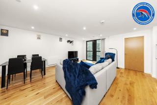 50 PERCENT OFF- LONG STAYS - City Centre - Perfect for Relocations, Business, Families and Leisure! Book today at Premium Executive Serviced Apartments- 2 Bed Apt - Arden Gate, Free Wi-Fi - 2