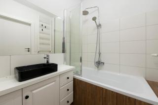 Luxury in City -7- Bright-Secured-FreeParking - 1