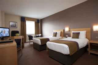 City Hotel - Derry - 9
