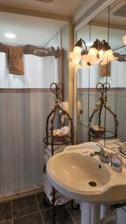 Lowell Inn - Stillwater - 7