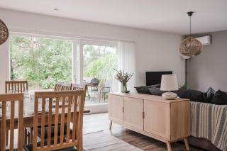Sun-filled five bedroom family home near beach - Borrby - 2