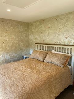 Rose Creek Cottage - 6