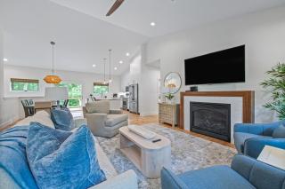 BRAND NEW 10 Min to Downtown and Private HOT TUB and Arcade - Asheville - 9