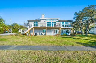 Breathtaking Waterfront Crystal Beach Getaway! - Palm Harbor - 6