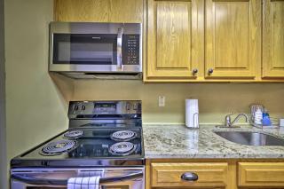 Fall Getaway with Fireplace! Townhome By Jack Frost - 3