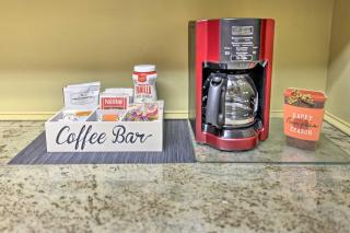 Fall Getaway with Fireplace! Townhome By Jack Frost - 2