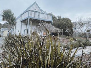 Barefoot Bungalow - Bicheno - 0