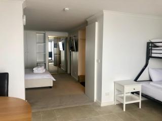 Arlberg 204 Ski-In Ski-Out Studio Apartment - Mount Buller - 5