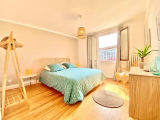 Charmant T3 rénové en centre-ville d'Annecy avec balcon, ascenseur et parking privé - FR-1-432-83 - Annecy - 3