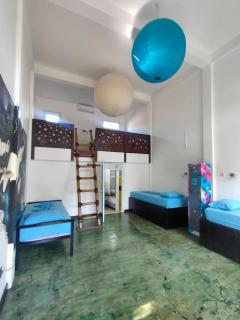 Gili Beach Bum Hostel - Gili Trawangan - 3