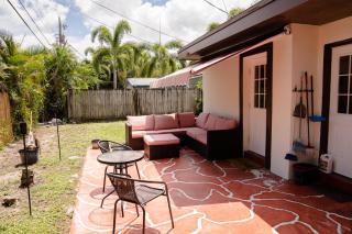 Light & Cozy House in Pompano Beach - BBQ, Patio, Parking - Pompano Beach - 7