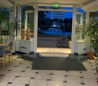 Hotel Bristol - a 30 mt dalla spiaggia - 6