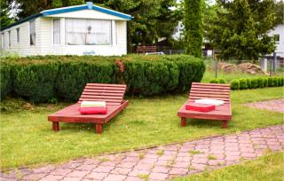 2 Bedroom Beautiful Home In Dominikowo - 9
