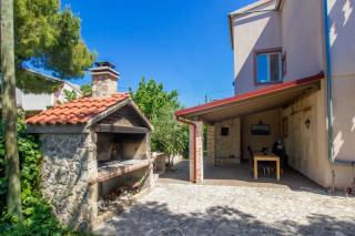 Apartments by the sea Pirovac, Sibenik - 6280 - Pirovac - 3