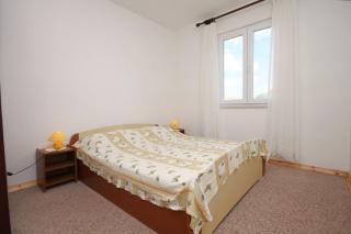 Apartments with a parking space Pirovac, Sibenik - 6277 - 1