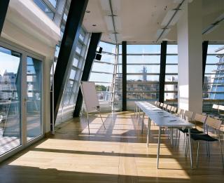 Hotel Bergs Suites - 6