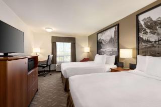 Super 8 by Wyndham Calgary Shawnessy Area - Calgary - 4