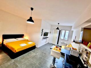 FriendlyHouse - Bolonia - 5