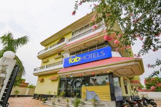 FabHotel Kriti Green - Varanasi - 0