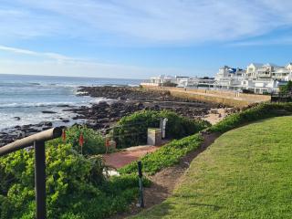 Point Village Accommodation - Annie-Ben 2 - Mossel Bay - 8